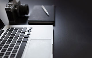 九游官网下载电脑版-特色峡谷峭壁攀岩大赛，勇者的极限突破，攀岩探险