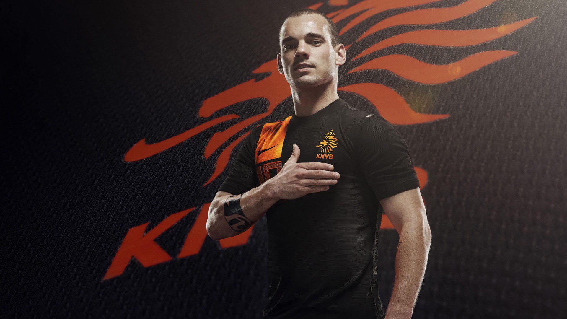 丹麦中场传射建功,助球队晋级八强,丹麦比赛中止